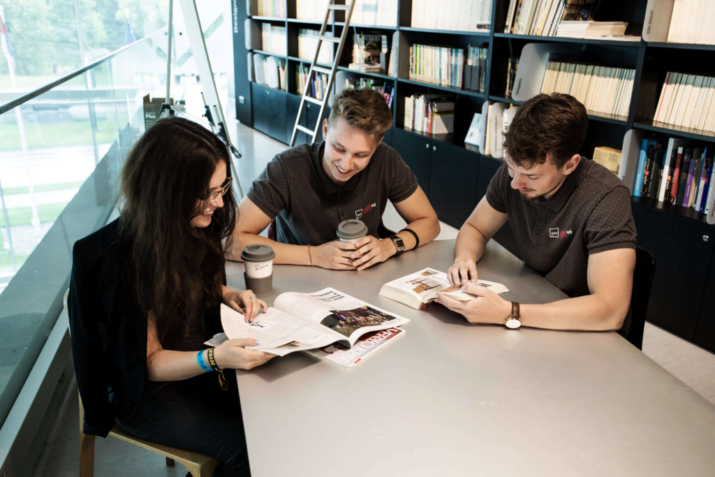 Kauno technologijos universitetas: aukštasis dirbtinio intelekto laipsnis karjeros kelyje