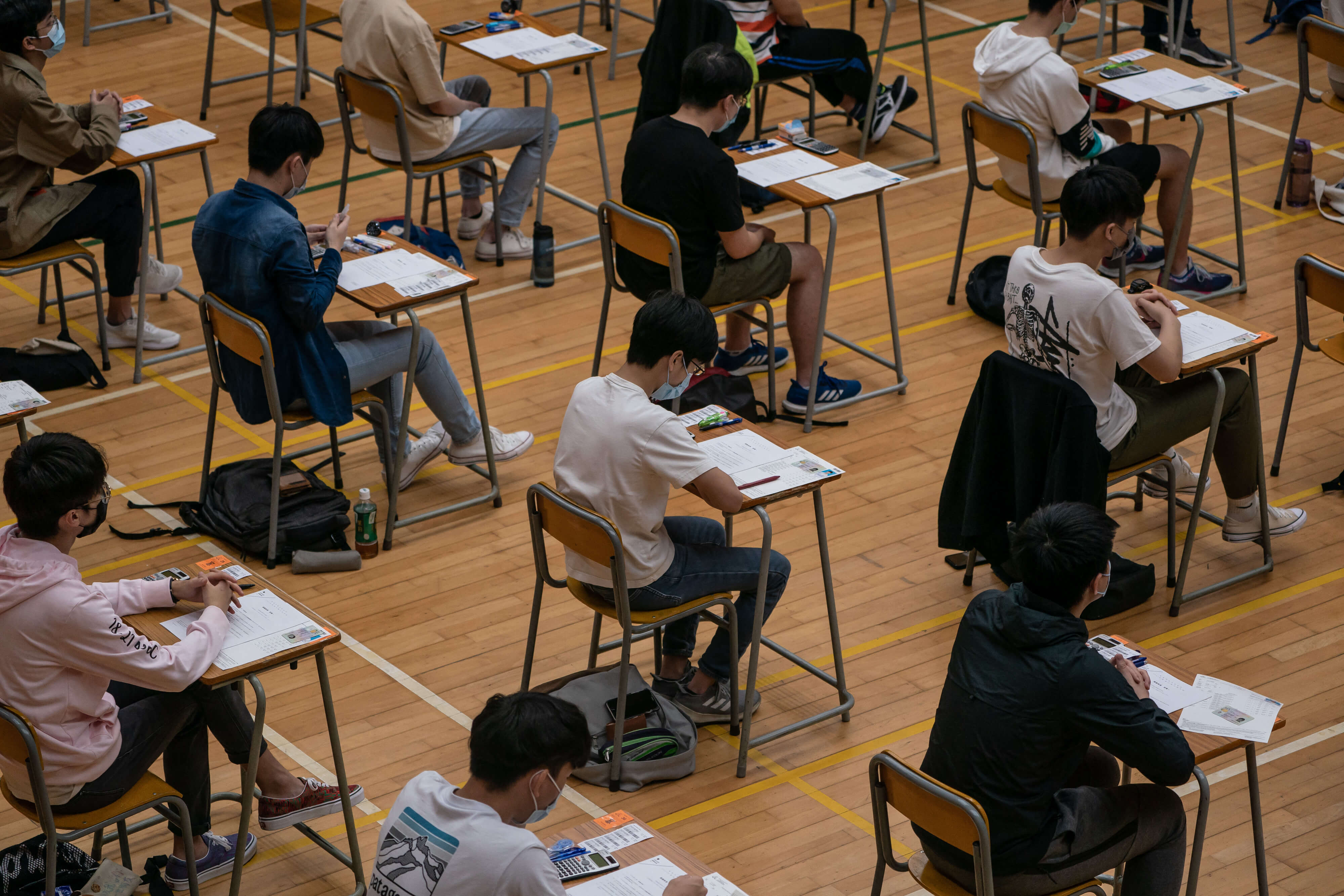 Should traditional end-of-school exams be abolished?
