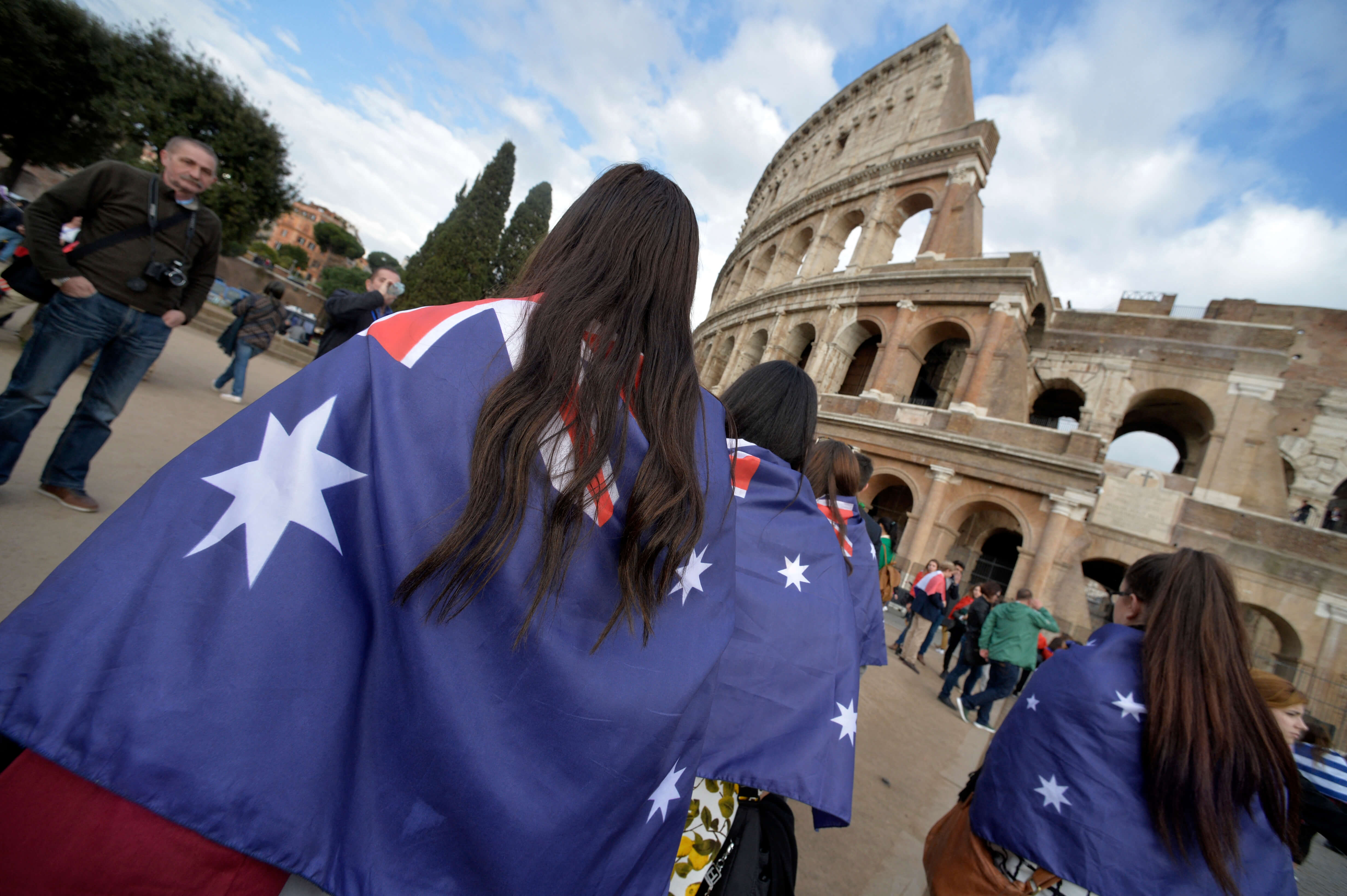 Here are all the perks in store for international students returning to Melbourne