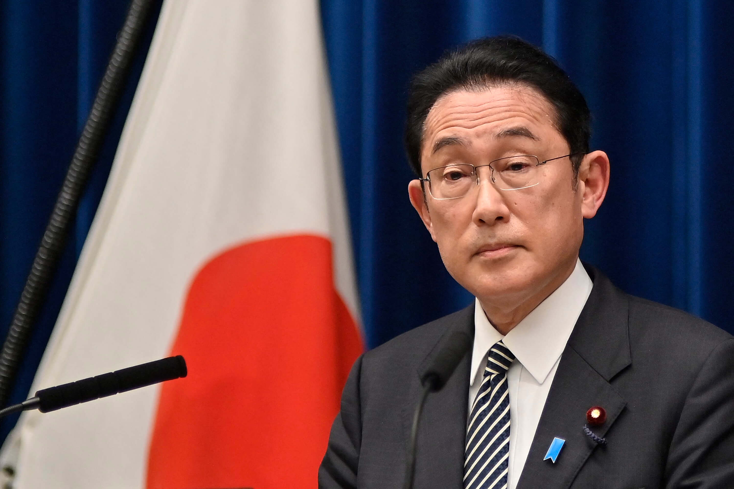 Exchange students in Japan could receive ¥100,000 for financial trouble: gov't