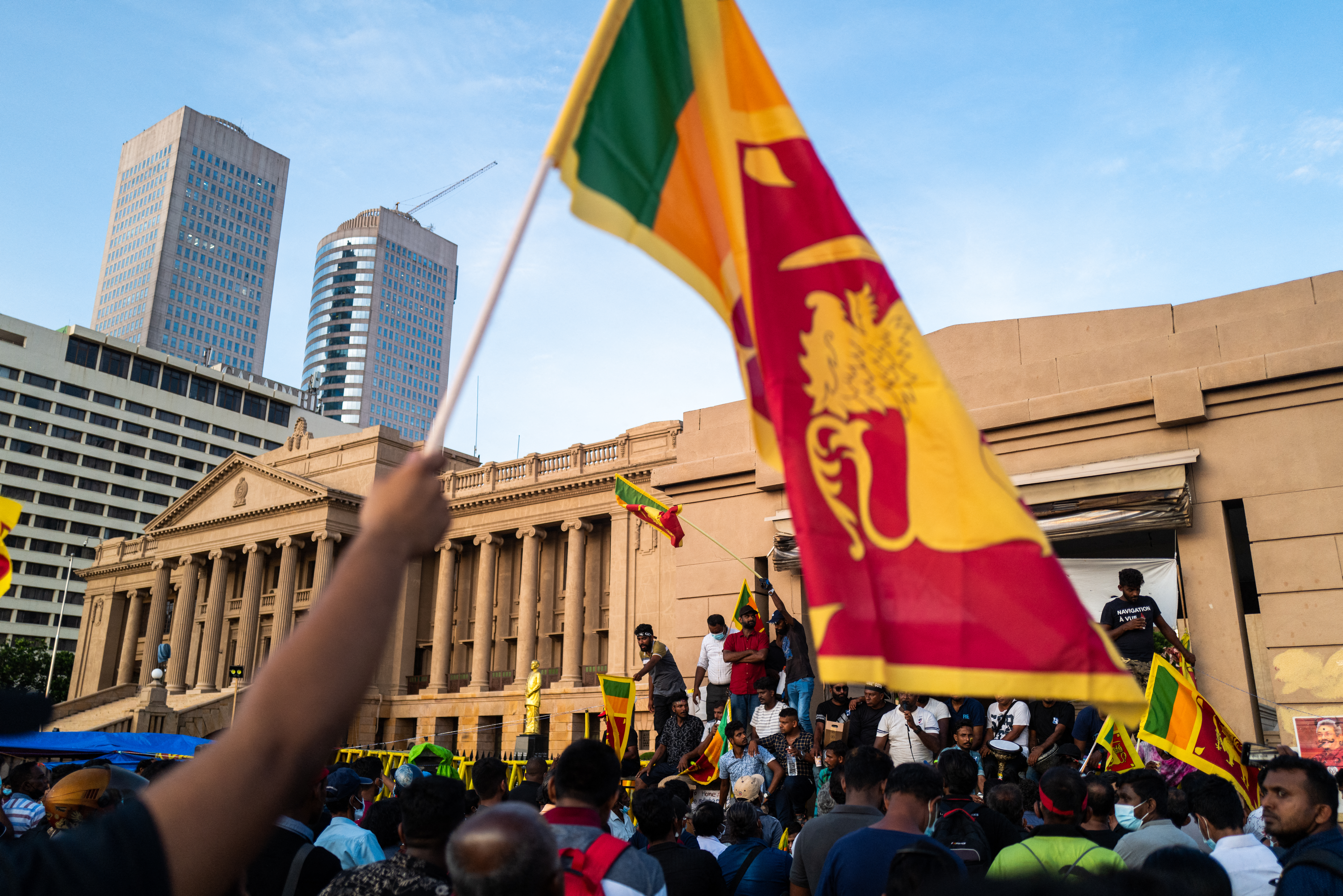 China will allow Sri Lankan students to return