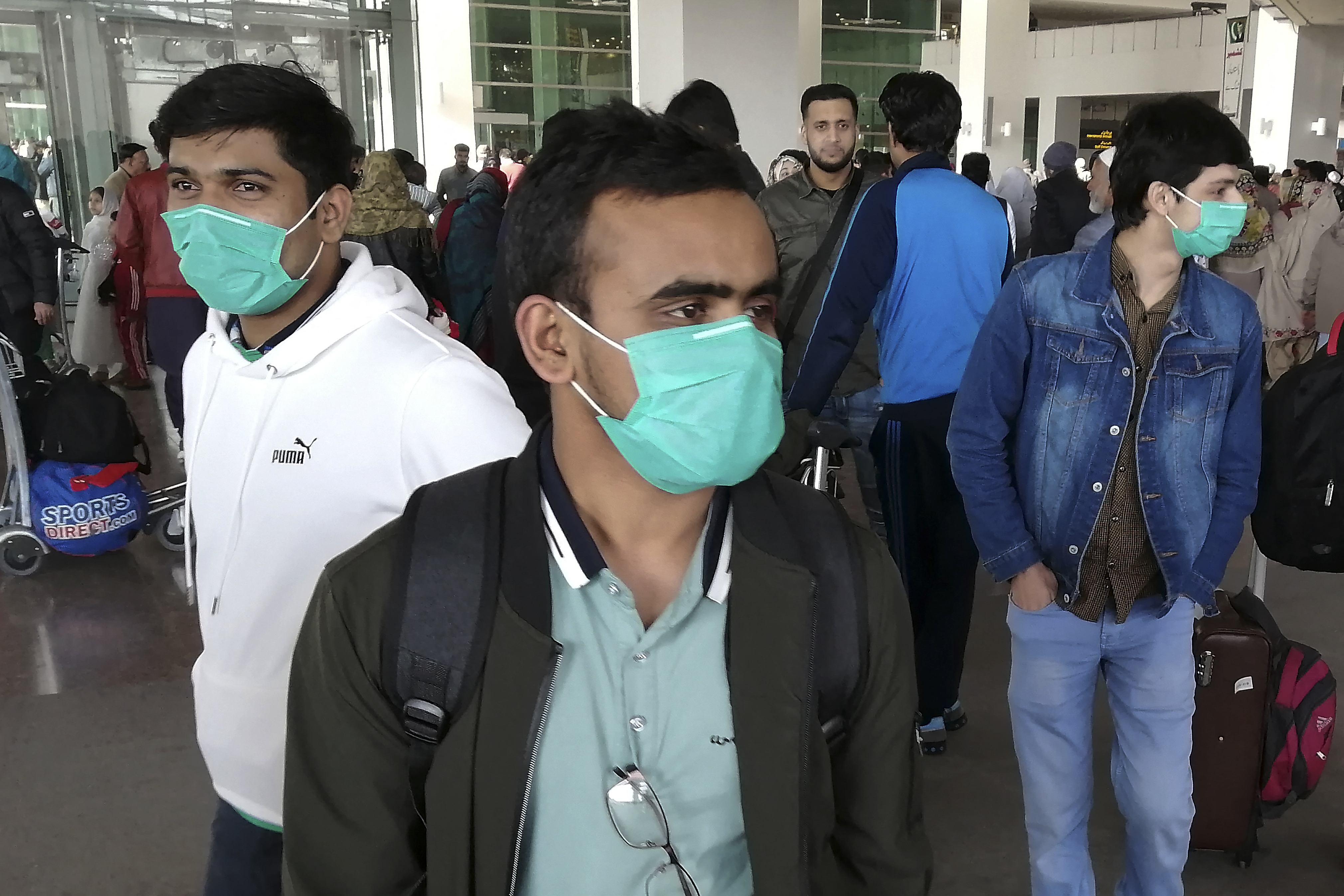 First round of Pakistani students board a flight to China