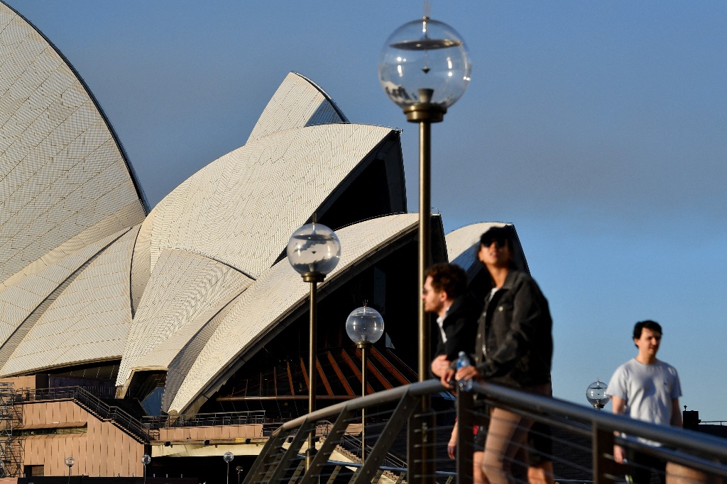 International graduates can soon stay in Australia for two years longer
