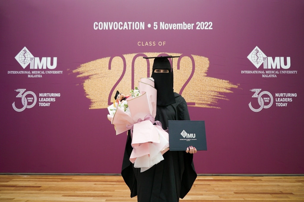 The first Saudi woman to graduate in Chinese Medicine from IMU Malaysia