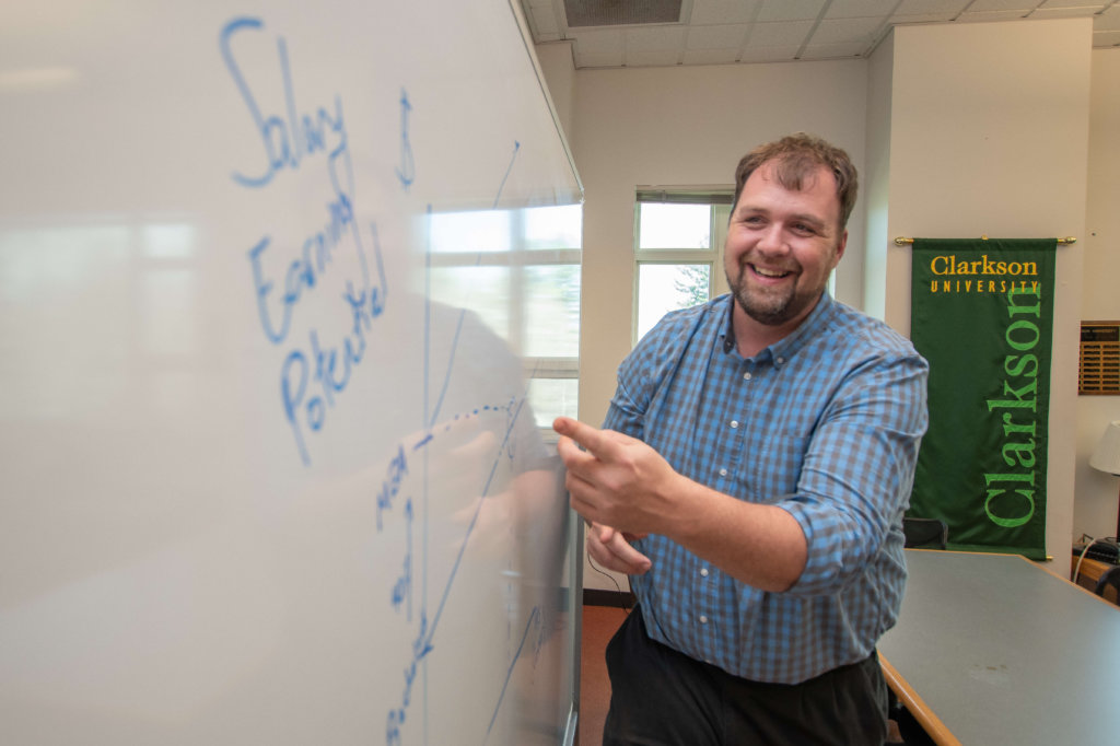 Navigating the Crossroads: Clarkson University’s new MBA in Business Analytics